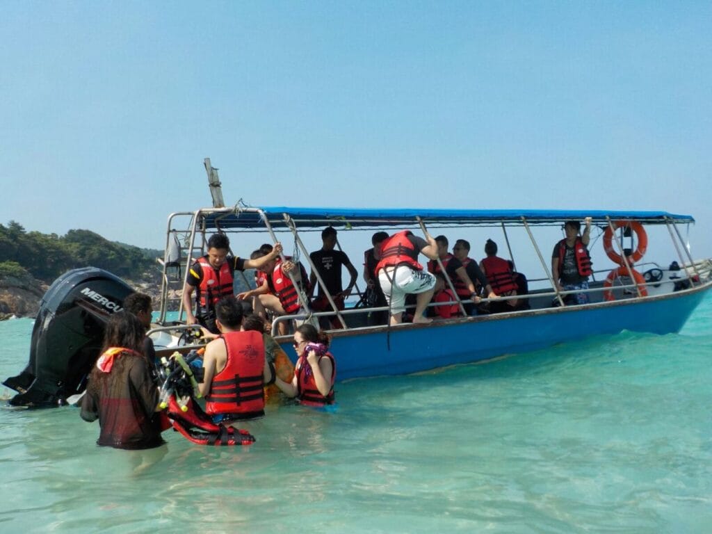 pakej snorkeling pulau redang di redang holiday beach resort